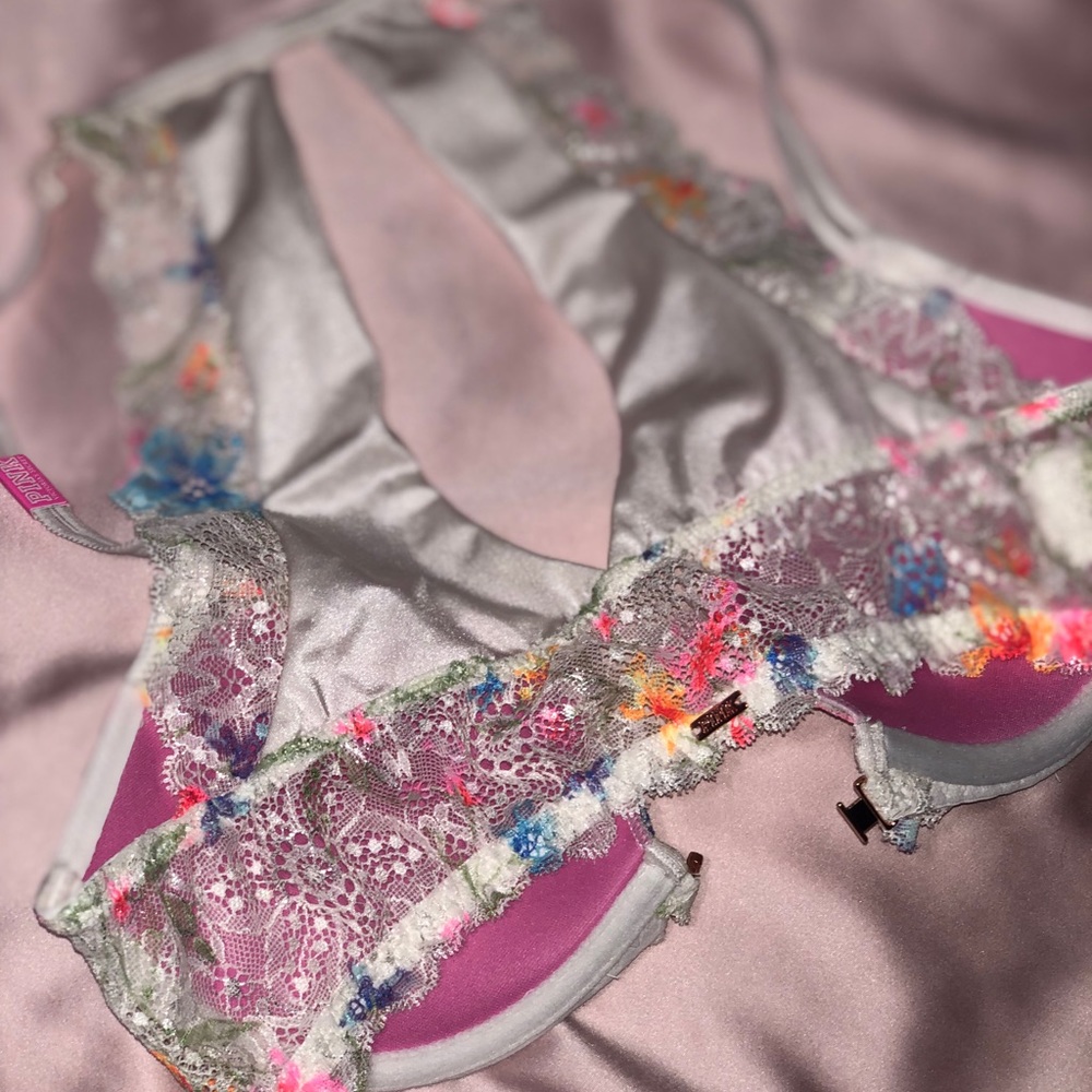 victoria secret pink bra